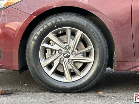 Used 2019 Kia Optima LX image 30