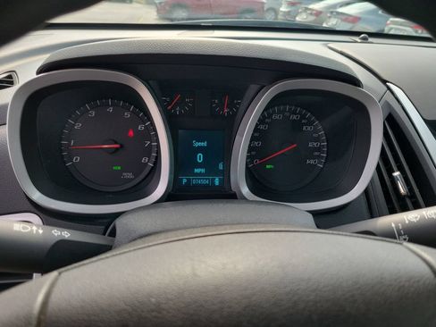 Used 2010 Chevrolet Equinox LT FWD image 28