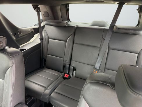 Used 2024 Chevrolet Tahoe LT AWD/4WD image 34