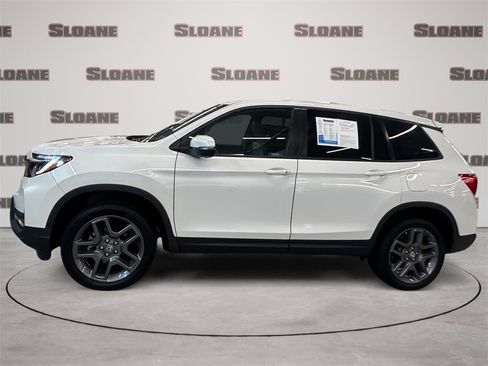 Used 2023 Honda Passport EX-L image 2