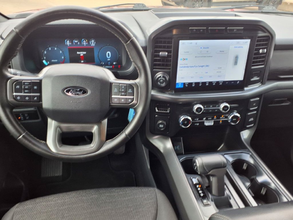 Used 2024 Ford F150 XLT w/ XLT Black Appearance Package RWD image 14