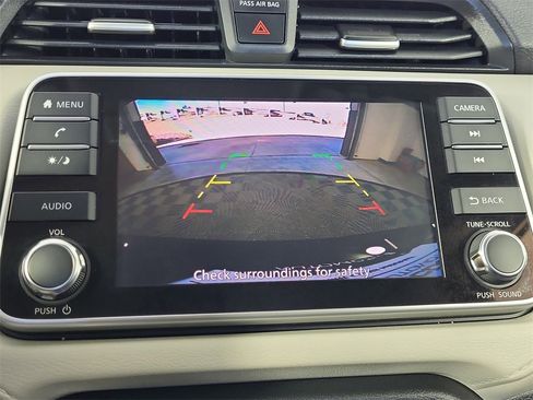 Used 2021 Nissan Versa SV image 20