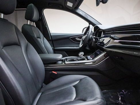Used 2023 Audi Q7 3.0T Prestige w/ Prestige Package image 18