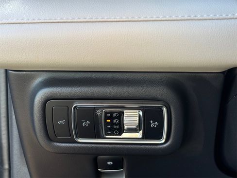 Used 2024 Lincoln Nautilus Premier w/ Equipment Group 102A image 23