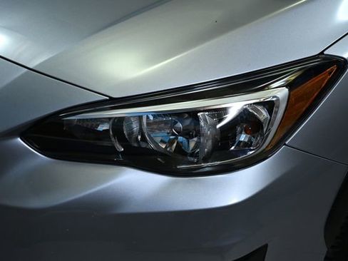 Used 2018 Subaru Crosstrek 2.0i Premium w/ Eyesight System image 15