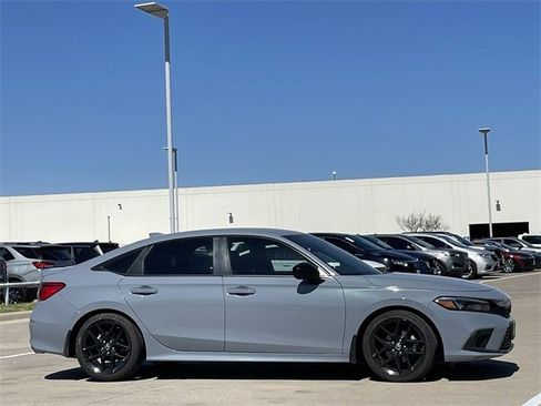 Certified 2024 Honda Civic Sport image 3