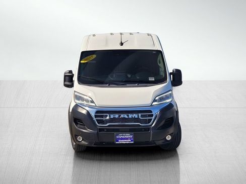 Used 2025 RAM ProMaster 3500 w/ Quick Order Package 22H SLT+ FWD image 2