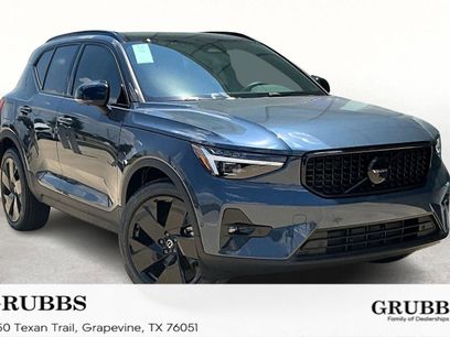 New 2026 Volvo XC40 B5 Ultra w/ Protection Package Premier