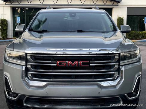 Used 2023 GMC Acadia SLT image 3