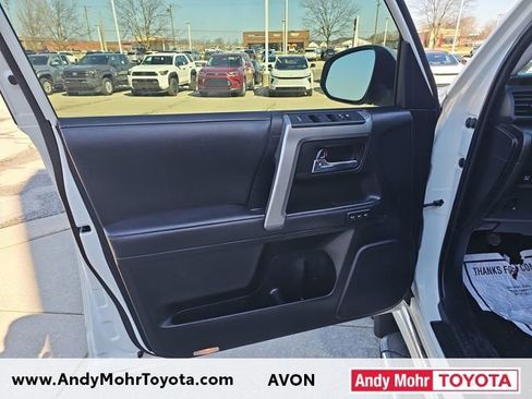 Used 2022 Toyota 4Runner Limited image 11