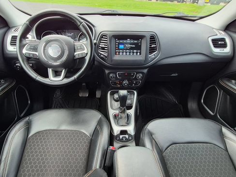 Used 2020 Jeep Compass Latitude AWD/4WD image 21