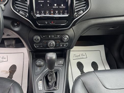 Used 2019 Jeep Cherokee High Altitude image 17