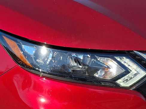 Used 2020 Nissan Rogue Sport SV w/ All-Weather Package image 9