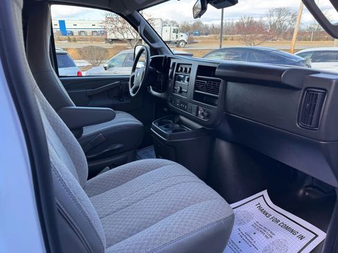 Used 2025 Chevrolet Express 2500 Extended w/ Communications Package image 11