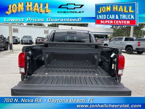 Used 2023 Toyota Tacoma SR5 AWD/4WD image 10