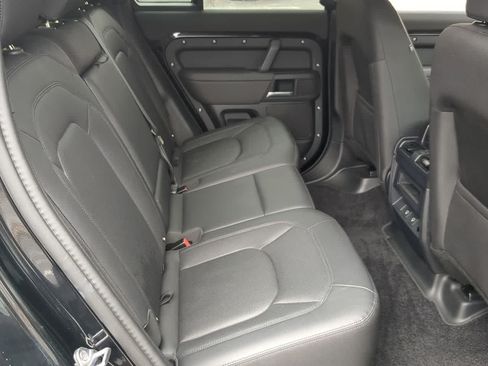 Certified 2025 Land Rover Defender 110 S AWD/4WD image 21