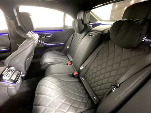 Used 2023 Mercedes-Benz S 580e 4MATIC Sedan image 18