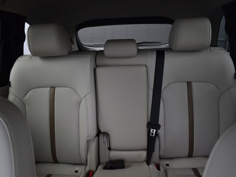 New 2026 MAZDA CX-90 Plug-In Hybrid w/ Premium Plus image 22