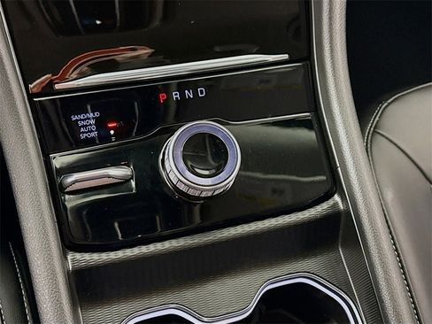 Used 2024 Jeep Grand Cherokee Limited image 11