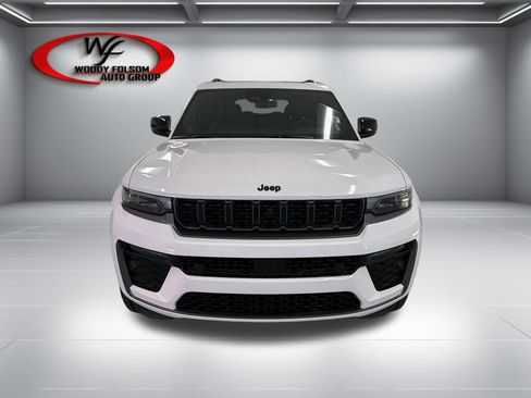 New 2026 Jeep Grand Cherokee L Limited AWD/4WD image 2