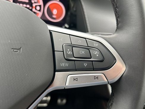 Used 2025 Volkswagen Atlas Peak Edition SE image 22