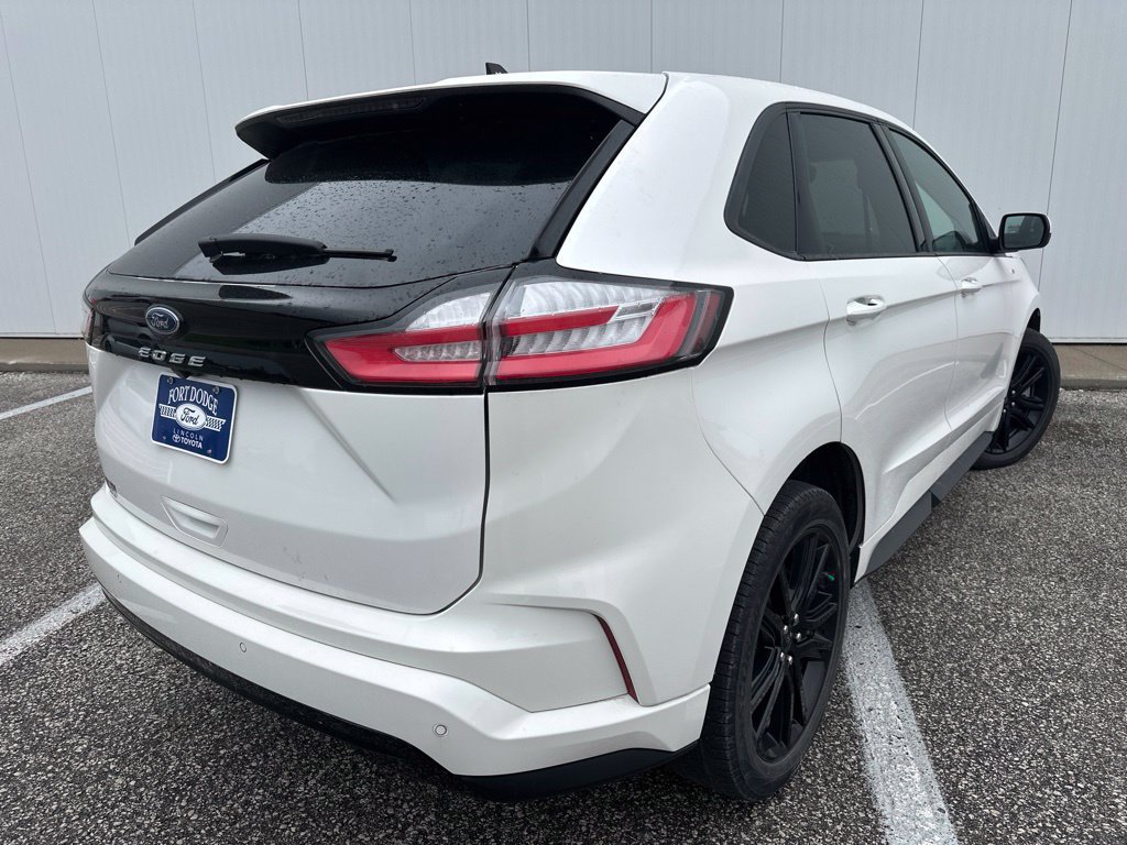 Certified 2024 Ford Edge ST-Line AWD/4WD image 7