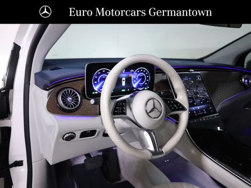 Certified 2023 Mercedes-Benz EQE 500 4MATIC SUV image 31