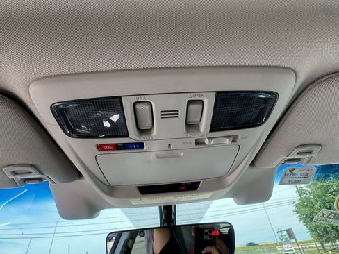 Used 2019 Subaru Outback 2.5i Touring w/ Popular Package #3A image 22