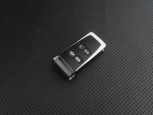 Used 2014 Aston Martin DB9 Volante image 21