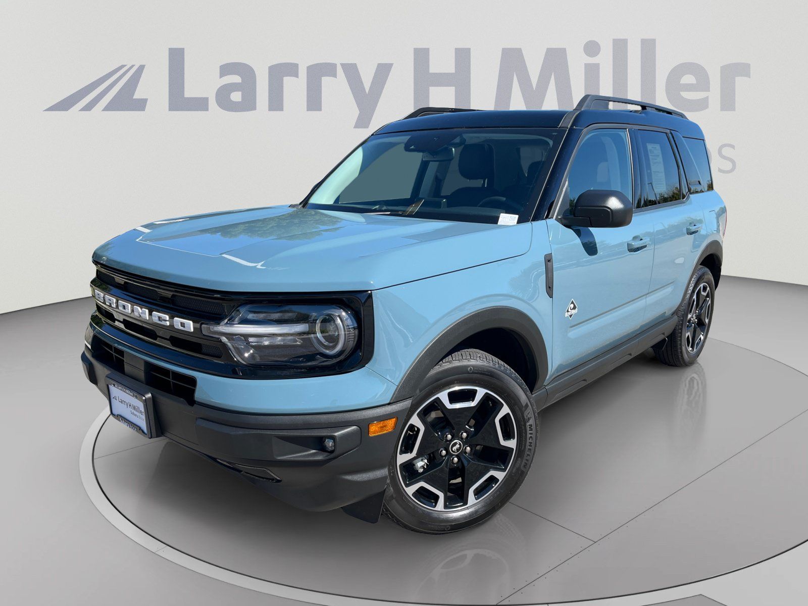 Used 2021 Ford Bronco Sport Outer Banks w/ Outer Banks Package AWD/4WD image 1