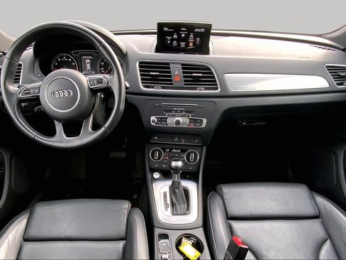 Used 2018 Audi Q3 2.0T Premium Plus w/ Premium Plus Package AWD/4WD image 16