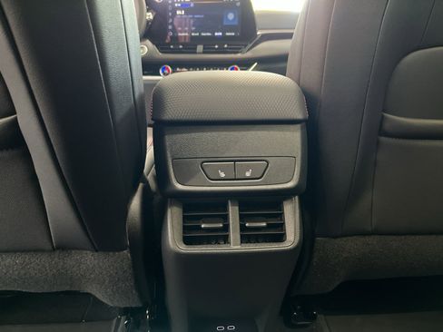 New 2026 Chevrolet Equinox RS w/ Convenience Package III FWD image 16