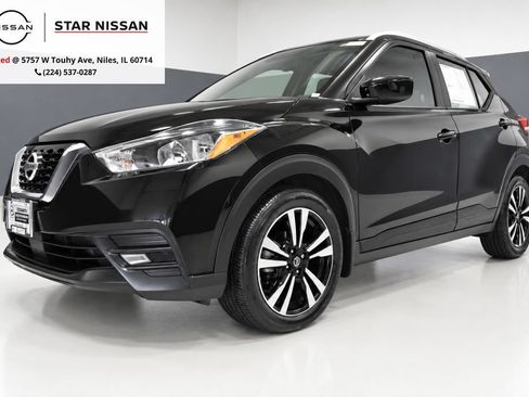 Used 2020 Nissan Kicks SV FWD image 1