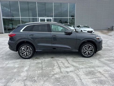 New 2025 Audi Q5 Premium Plus image 4