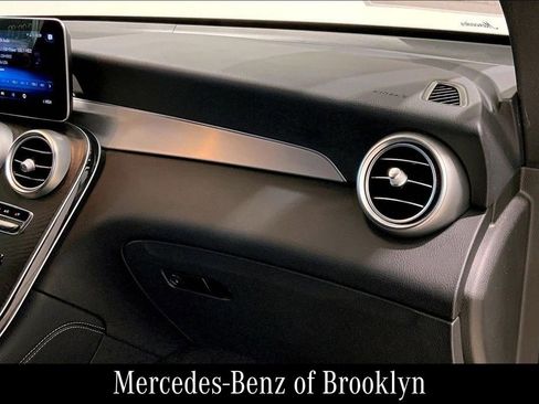 Certified 2021 Mercedes-Benz GLC 300 GLC 300 image 19