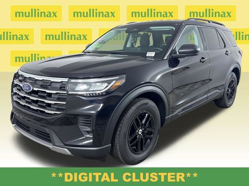 New 2026 Ford Explorer Active RWD image 12