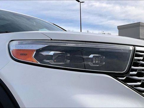 Used 2020 Ford Explorer Platinum w/ Premium Technology Package image 33