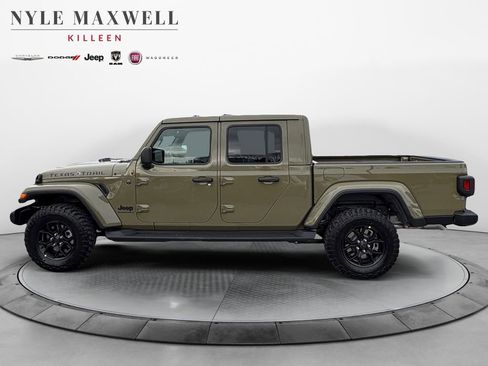 New 2026 Jeep Gladiator Sport image 13