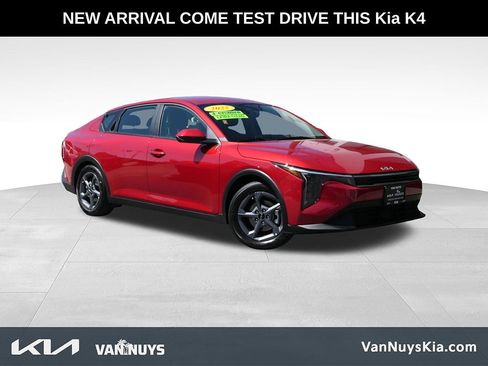 Used 2025 Kia K4 FWD image 28