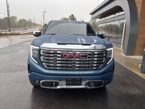 Used 2025 GMC Sierra 1500 Denali w/ Denali Reserve Package AWD/4WD image 3