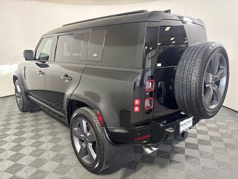 Used 2023 Land Rover Defender 110 V8 AWD/4WD image 7