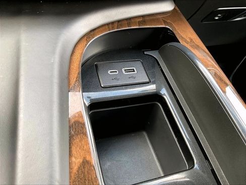 Used 2023 Cadillac Escalade ESV Sport Platinum w/ LPO, ONYX Package AWD/4WD image 26