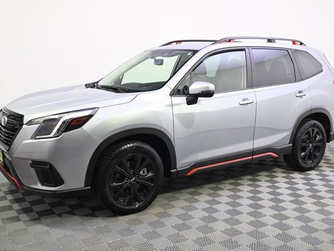 Used 2023 Subaru Forester Sport image 2