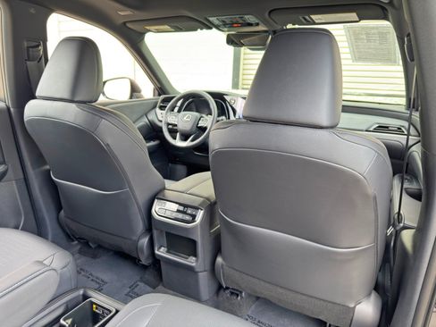 Used 2025 Lexus TX 350 FWD w/ Technology Package image 40