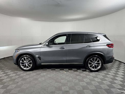 Used 2024 BMW X5 xDrive40i w/ Premium Package AWD/4WD image 11