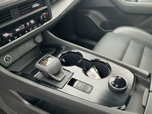 Certified 2023 Nissan Rogue SV w/ SV Premium B Package image 27