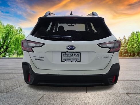 Used 2022 Subaru Outback Premium image 6