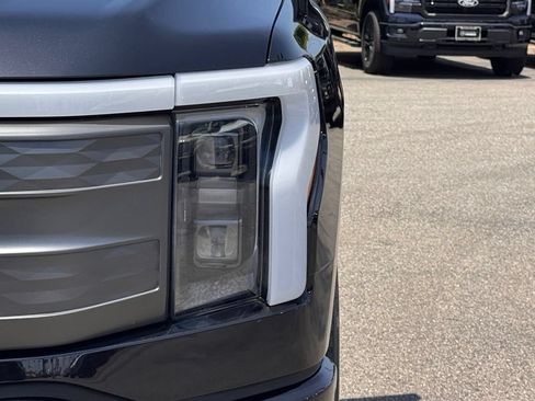 Certified 2022 Ford F150 Lightning Lariat AWD/4WD image 8