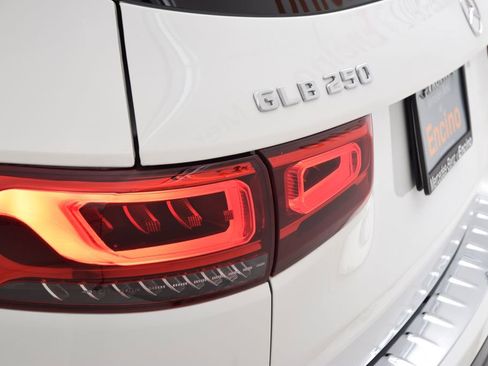 Certified 2023 Mercedes-Benz GLB 250 image 13