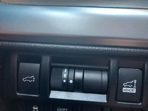 Used 2019 Subaru Outback 2.5i Touring w/ Popular Package #3A AWD/4WD image 14